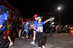 BIB: 301
                            <button type="button" onclick="openModal(26263686)" class="btn btn-primary btn-sm float-right btn-popup" data-toggle="modal" data-target=".modal-high-quality">
                        <i class="fas fa-shopping-cart"></i> Add to Cart
                    </button>
                                            <button type="button" onclick="isThisMe(26263686, true)" class="btn btn-success btn-sm float-right btn-popup btn-isme hidden" data-toggle="tooltip" data-placement="bottom" title="นี่คือรูปของคุณใช่ไหม คลิกที่นี่เพื่อเอาเข้าอัลบั้ม">
                        <i class="fas fa-plus"></i> Add to album
                    </button>
                    <button type="button" onclick="isThisMe(26263686, false)" class="btn btn-warning btn-sm float-right btn-popup btn-isnotme hidden">
                        <i class="fas fa-ban"></i> Remove from album
                    </button>